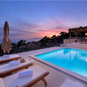 3 bedroom villa with pool and sea views Hvar island sleeps 6